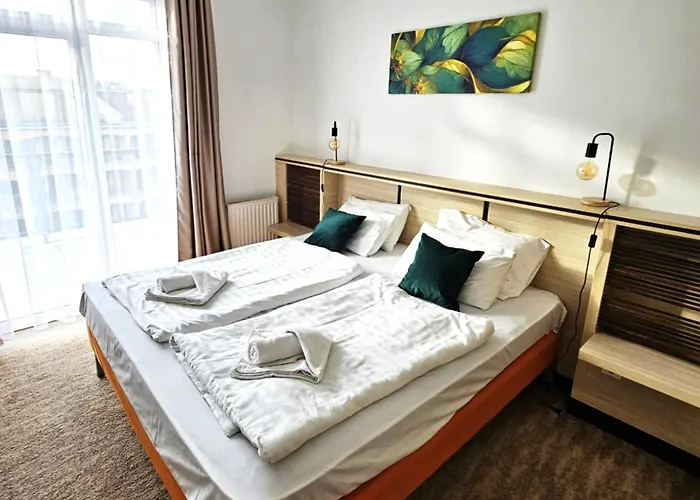 Apartament Azur Apartmanhaz Siófok