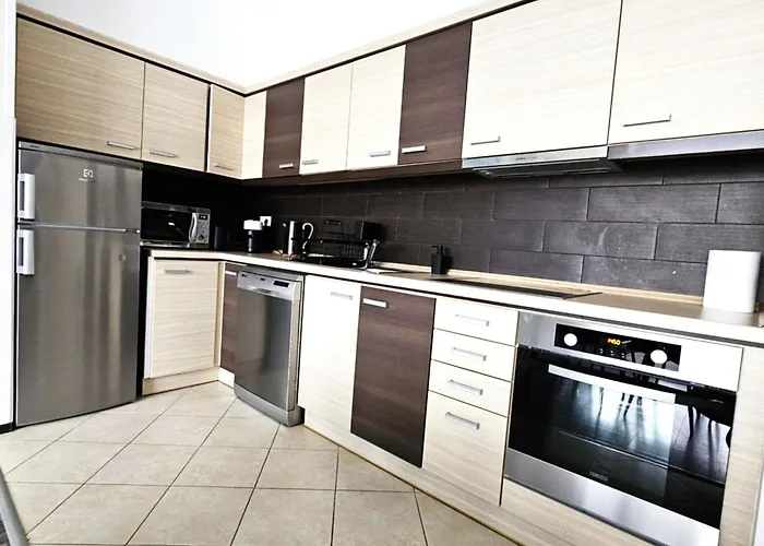 Azur Apartmanhaz * Siófok